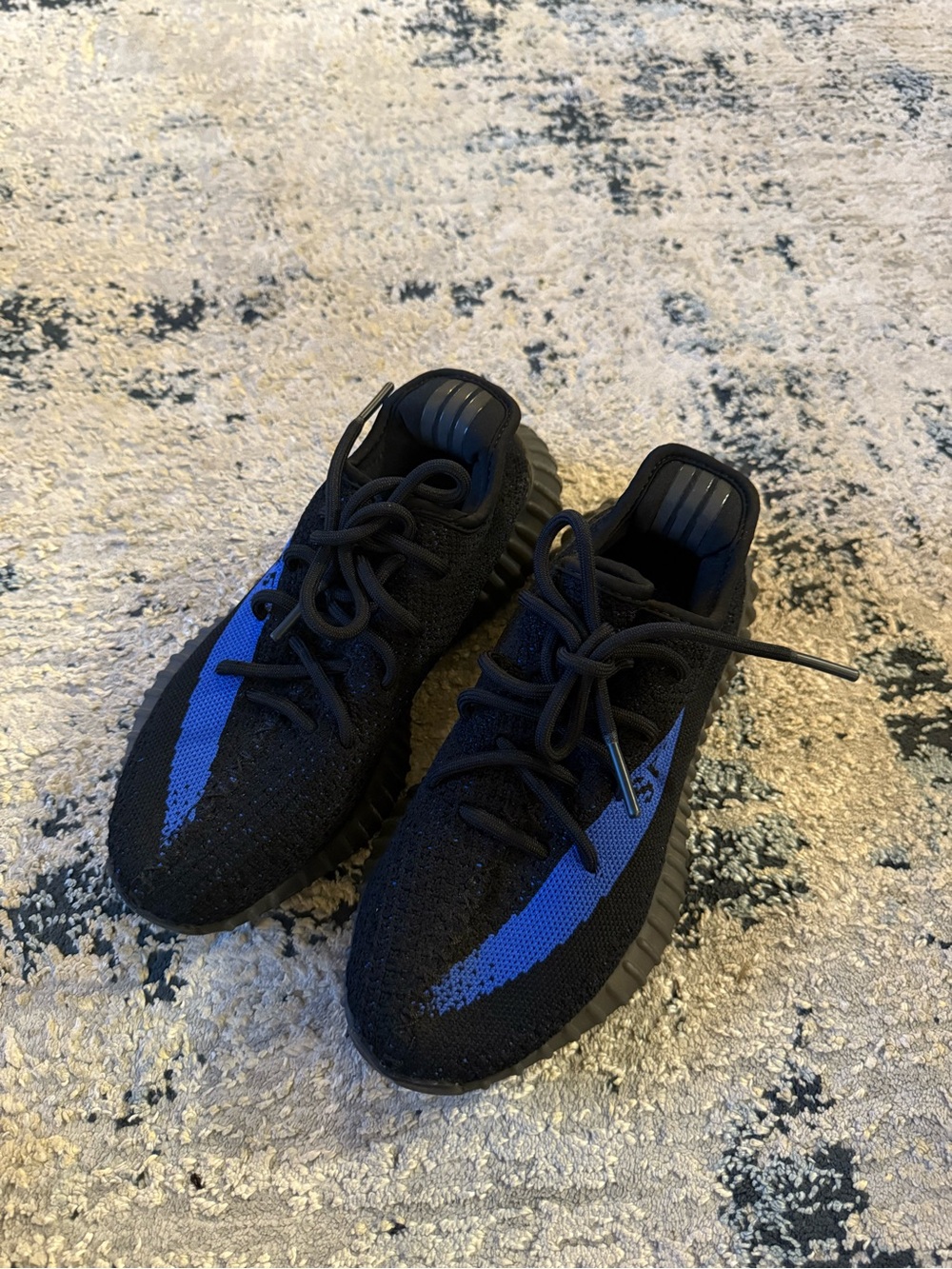 Yeezy Boost 350 V2 dazzling blue Sneakers